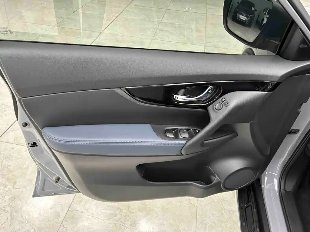 Nissan X-Trail — миниатюра 16