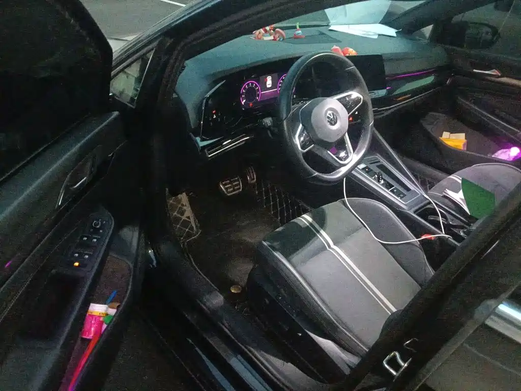 Volkswagen Golf — миниатюра 12