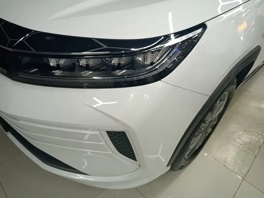 Exeed Zhaofeng — миниатюра 24