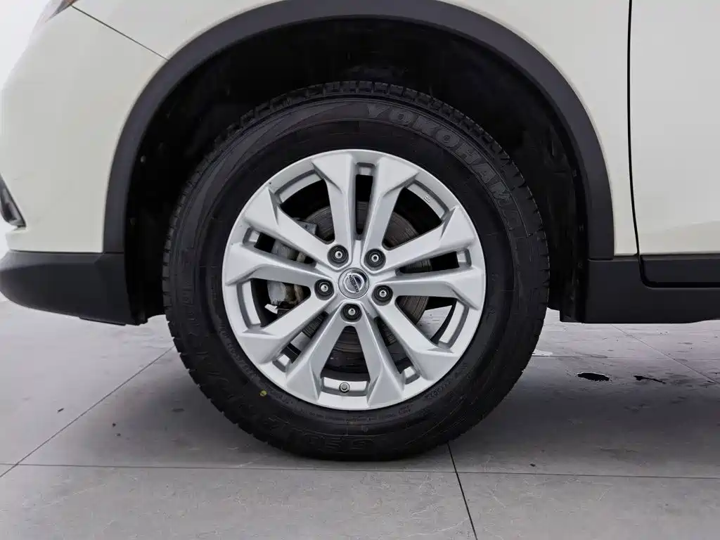 Nissan X-Trail — миниатюра 17