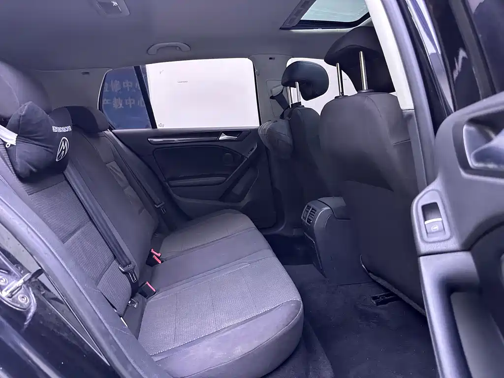 Volkswagen Golf — миниатюра 13