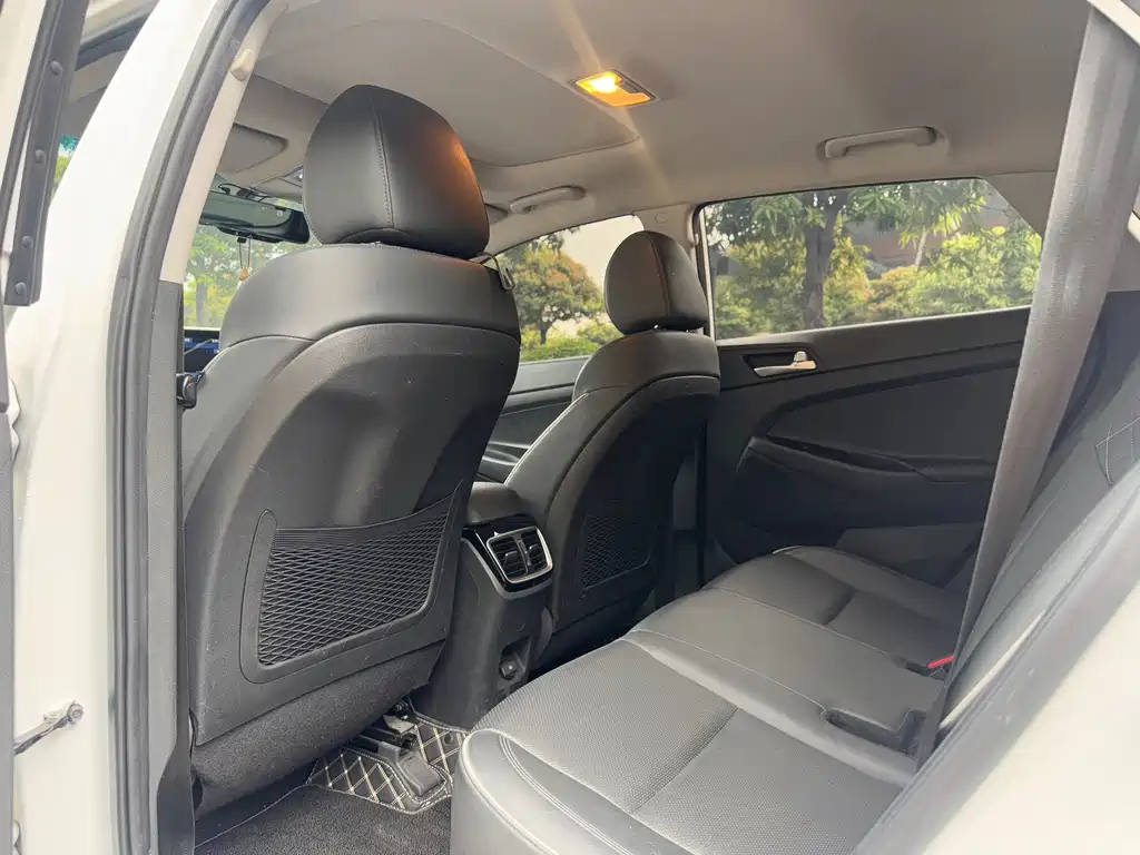Hyundai Tucson — миниатюра 10