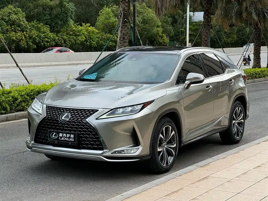 Lexus RX 2021
