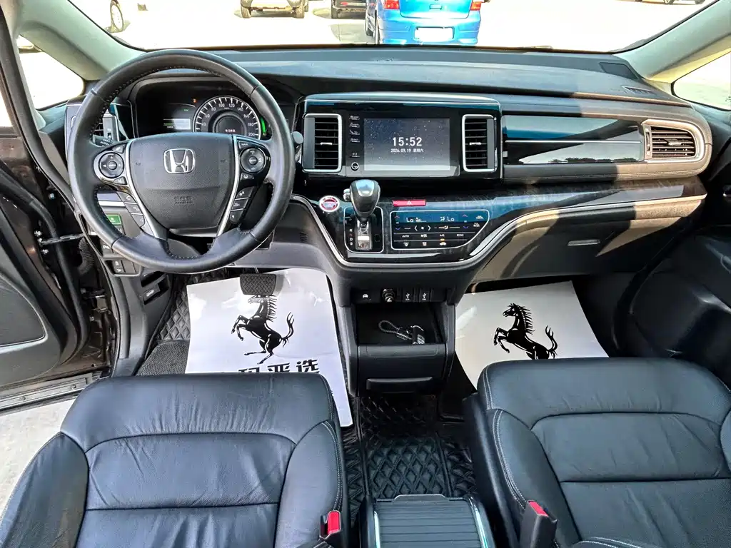Honda Elysion — миниатюра 8