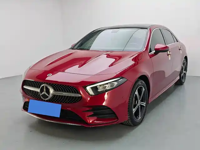 MERCEDES-BENZ A CLASS 2023