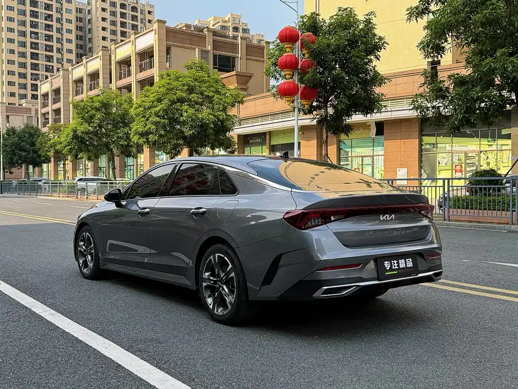 Kia K5 — миниатюра 7