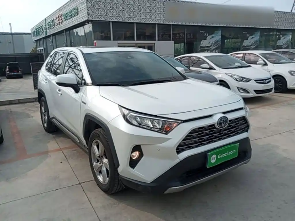 Toyota RAV4 — миниатюра 4