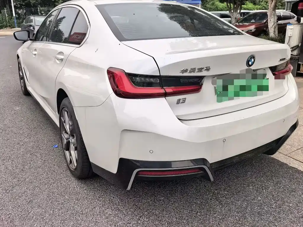 BMW i3 — миниатюра 6