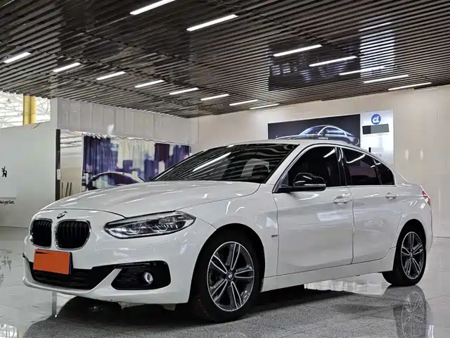 BMW 1 SERIES 2018