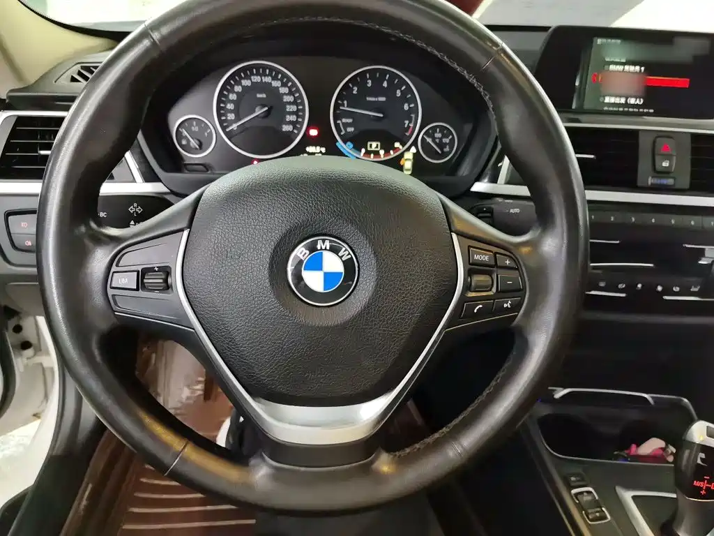 BMW 3 Series — миниатюра 3