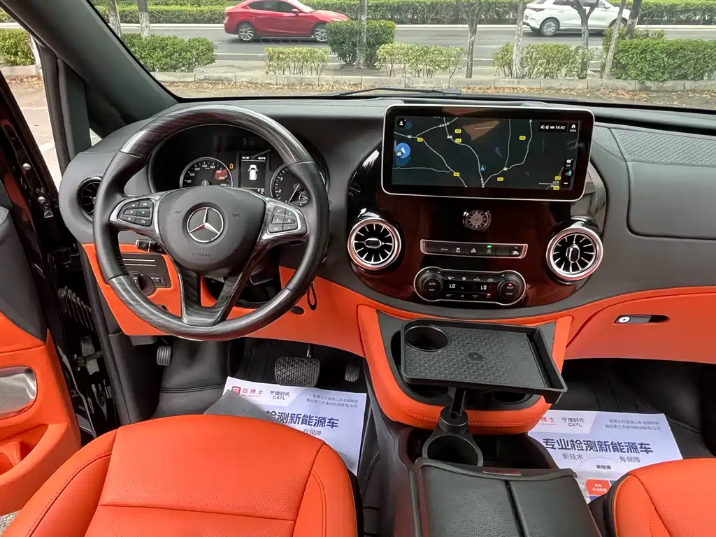Mercedes-Benz Vito — миниатюра 12