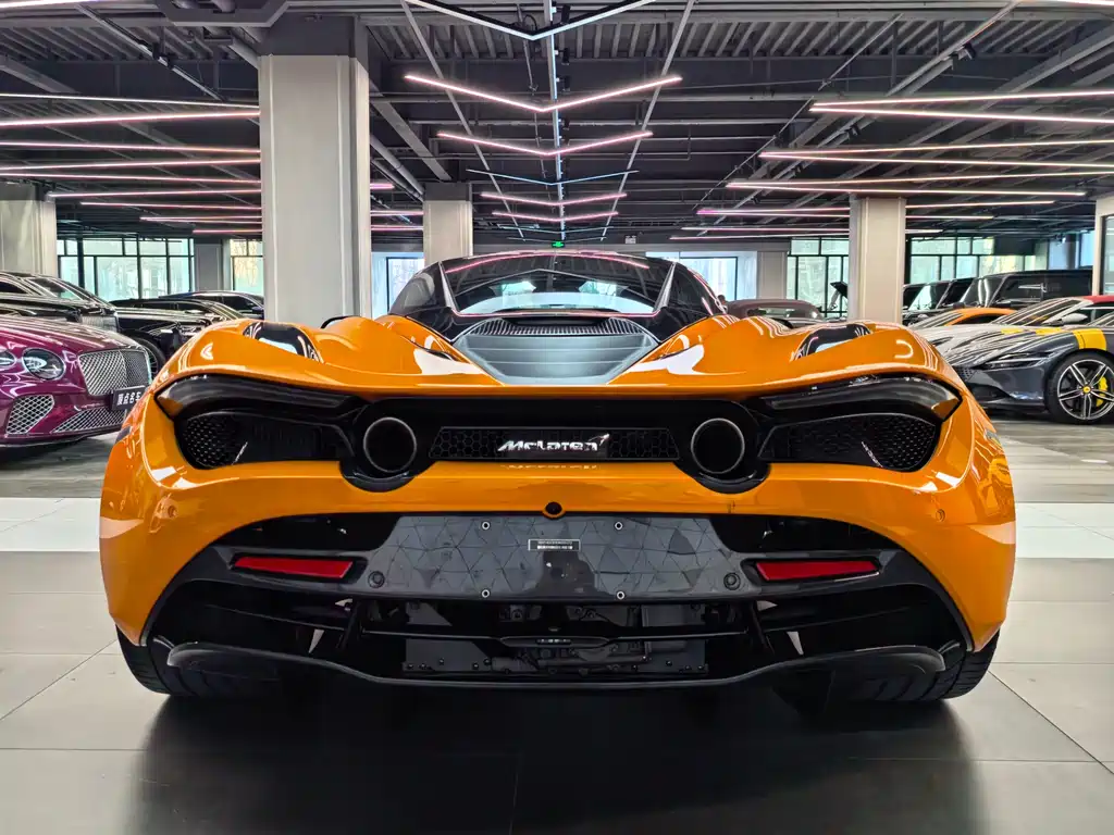 MCLAREN 720S