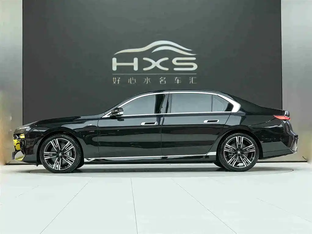 BMW 7 SERIES