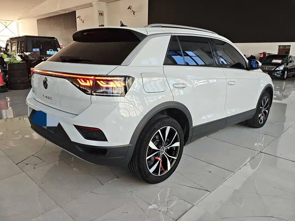 Volkswagen T-Roc — миниатюра 5