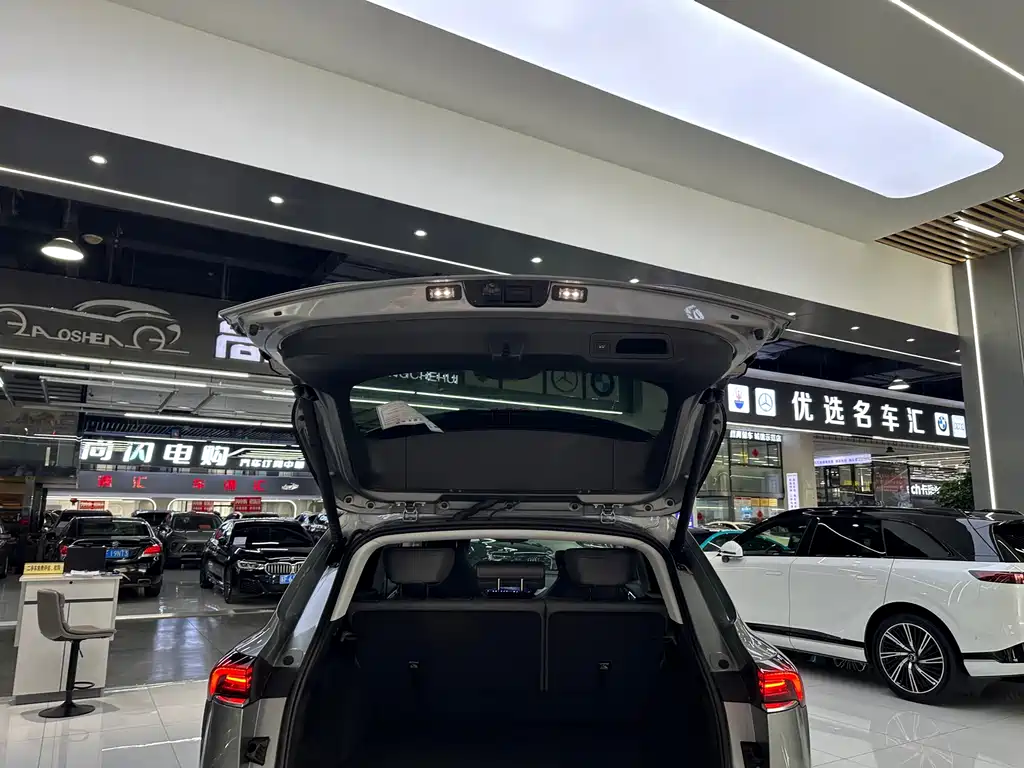 Buick E5 — миниатюра 17