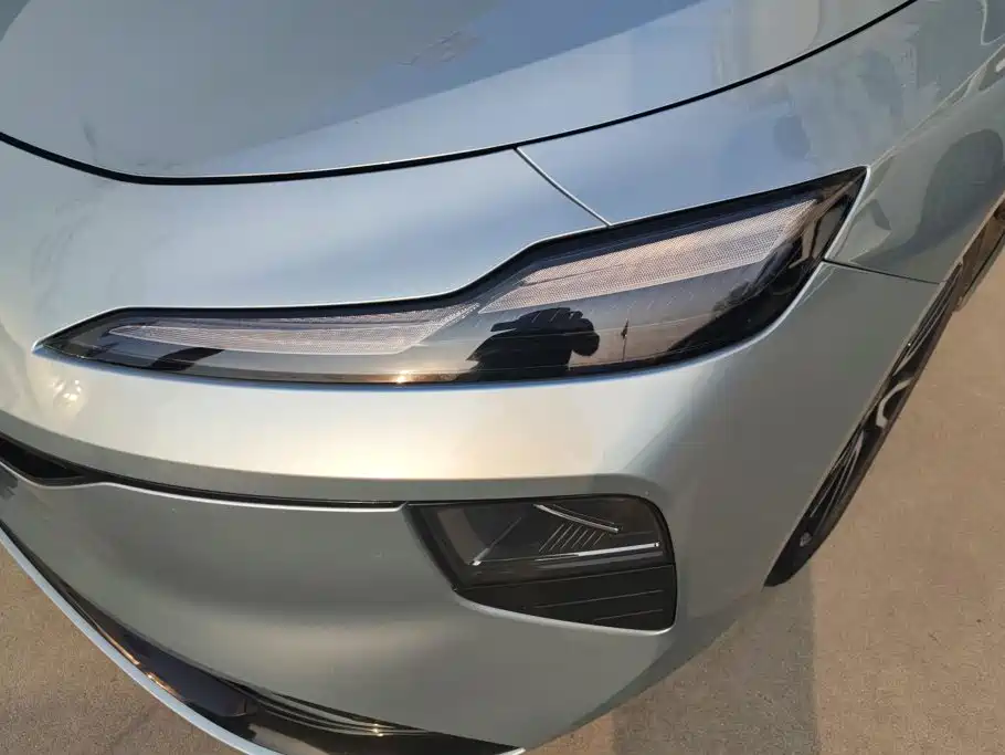 Roewe D6 — миниатюра 5