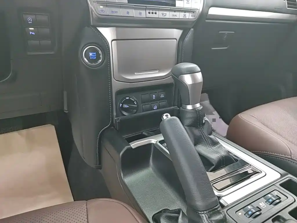 Toyota Prado — миниатюра 14