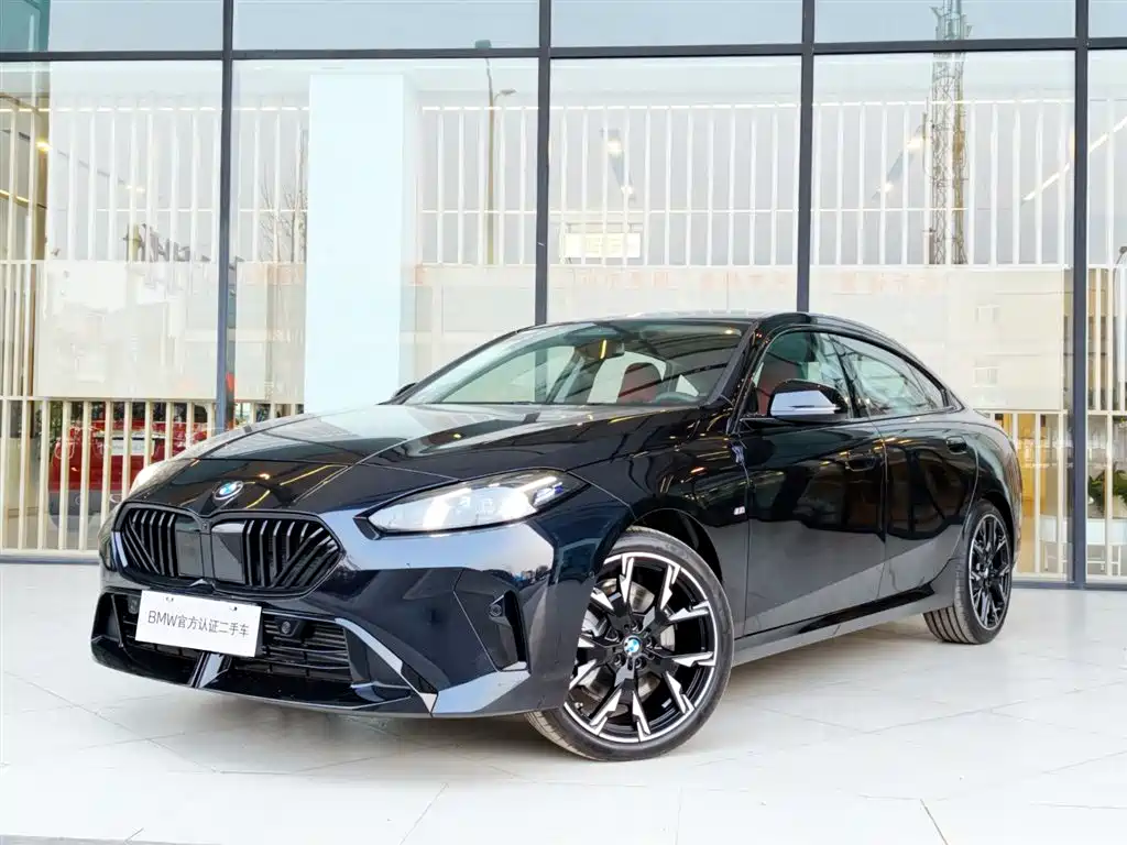 Заказать BMW 2 Series 2026 года за 4 428 457 ₽  из Китая