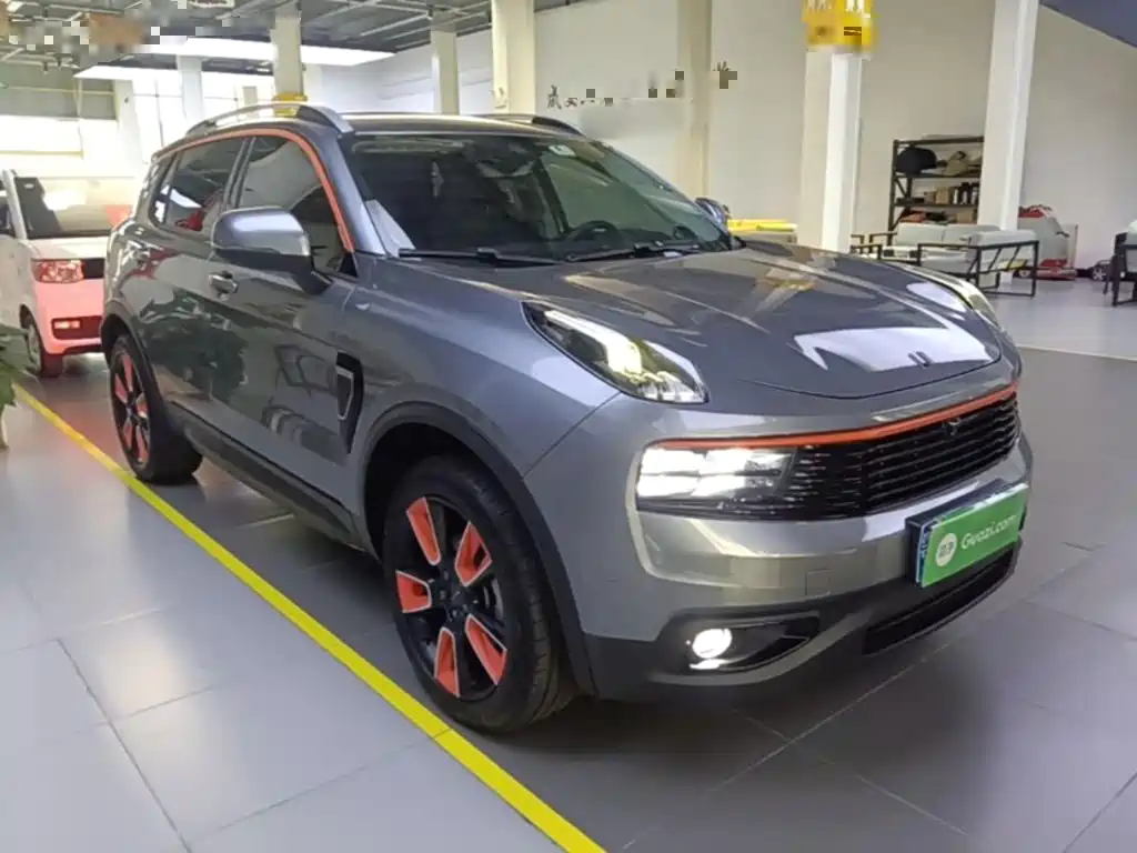Lynk & Co 01 — миниатюра 4