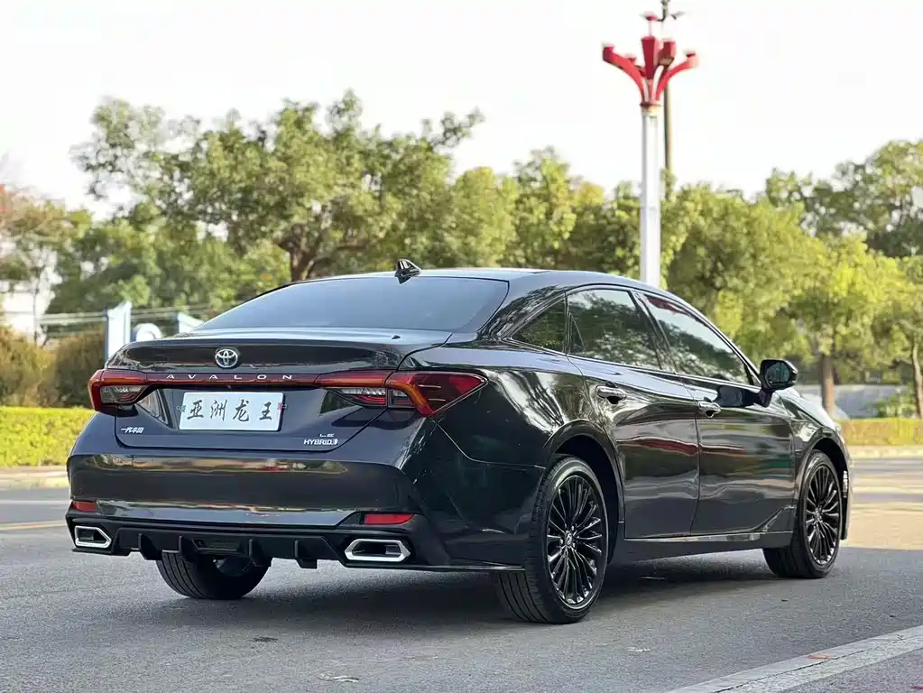 TOYOTA ASIAN DRAGON