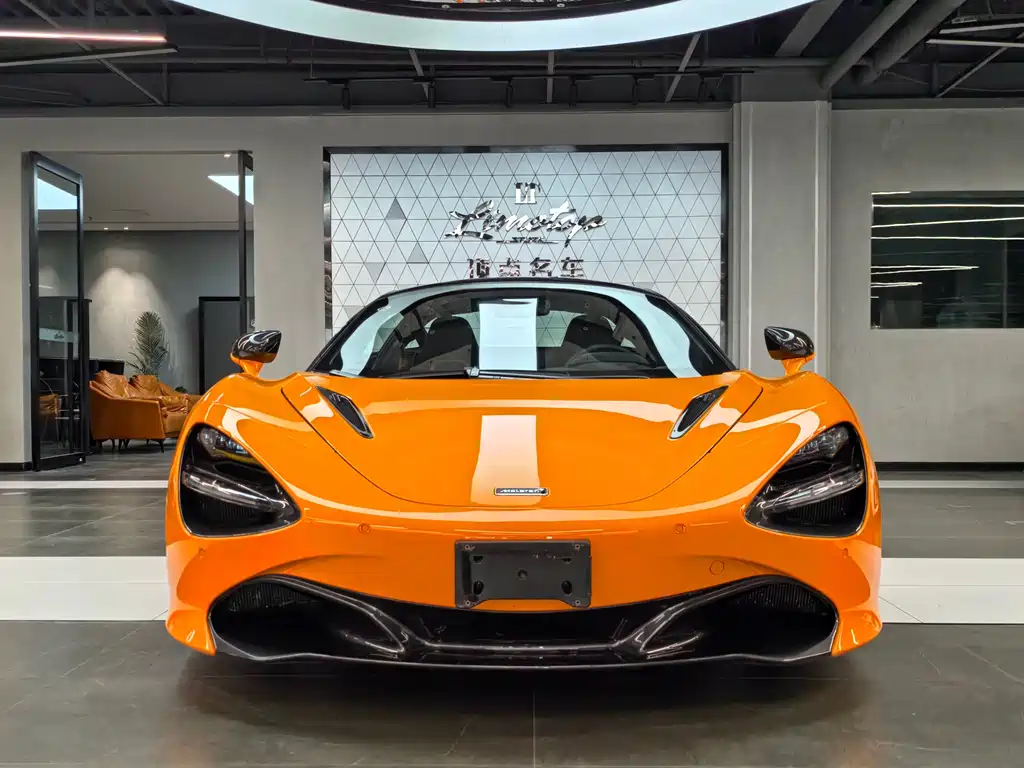 MCLAREN 720S