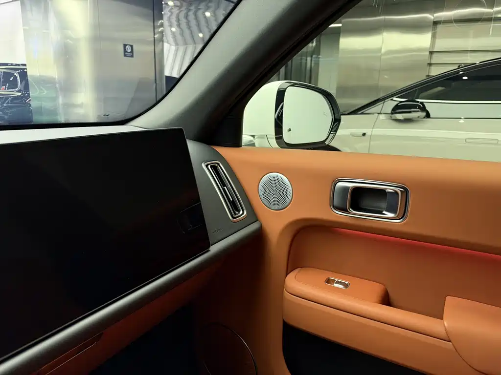 Li Auto Li L7 — миниатюра 10