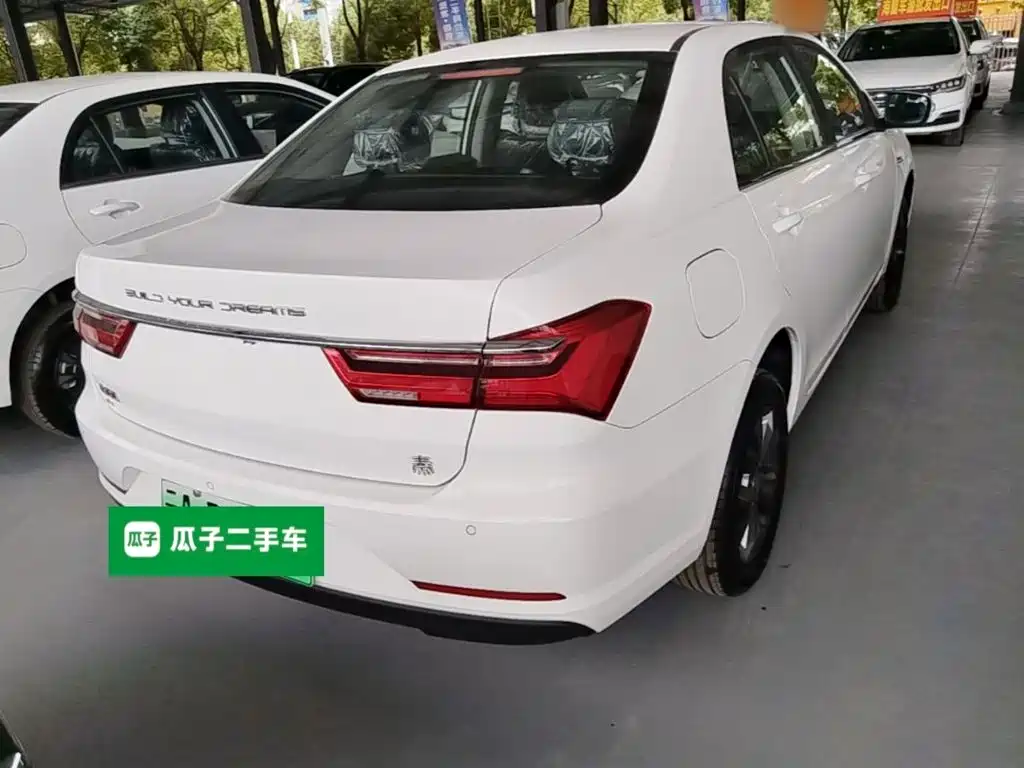 BYD Qin NEV — миниатюра 7