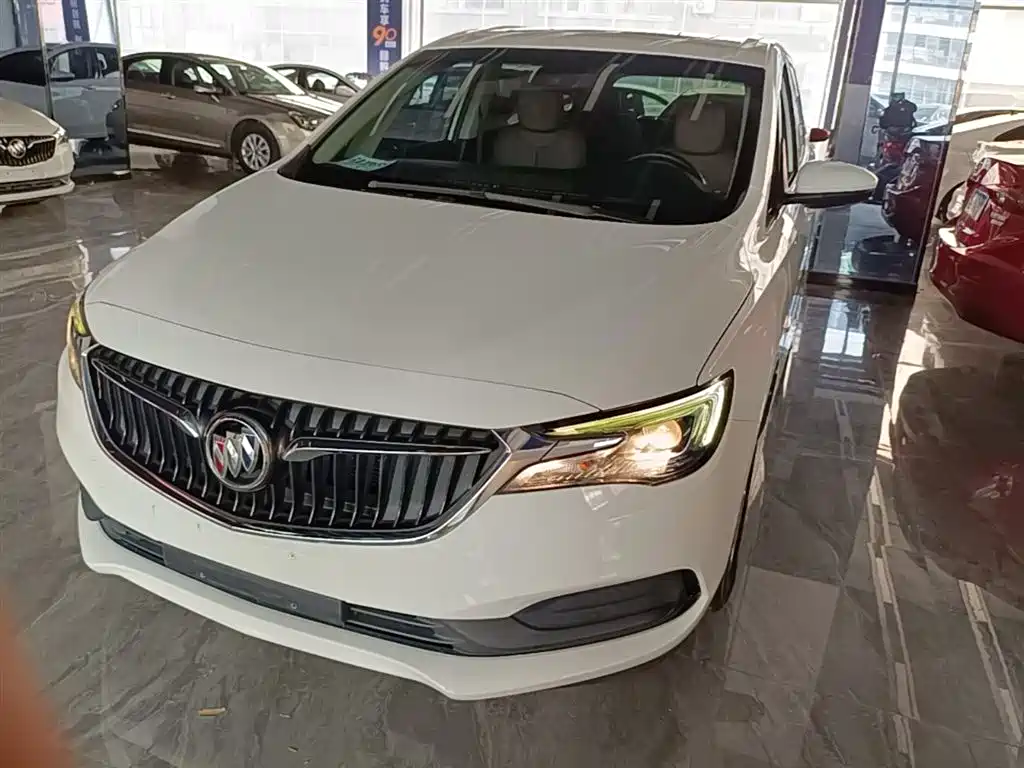 Buick GL6 2018