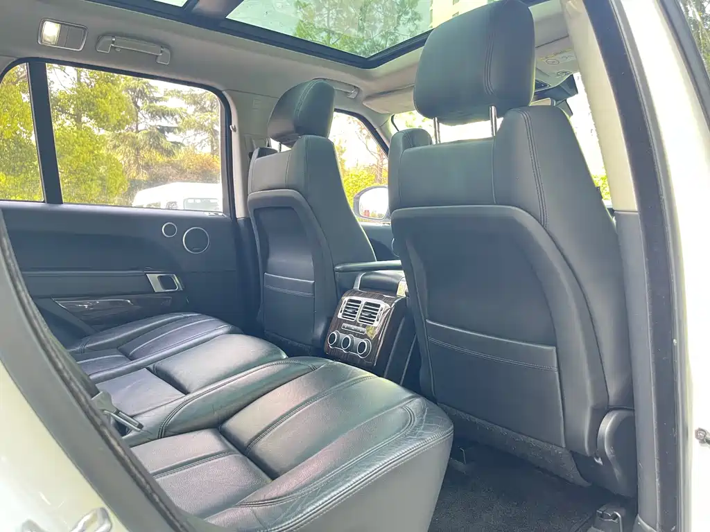 Land Rover Range Rover — миниатюра 13