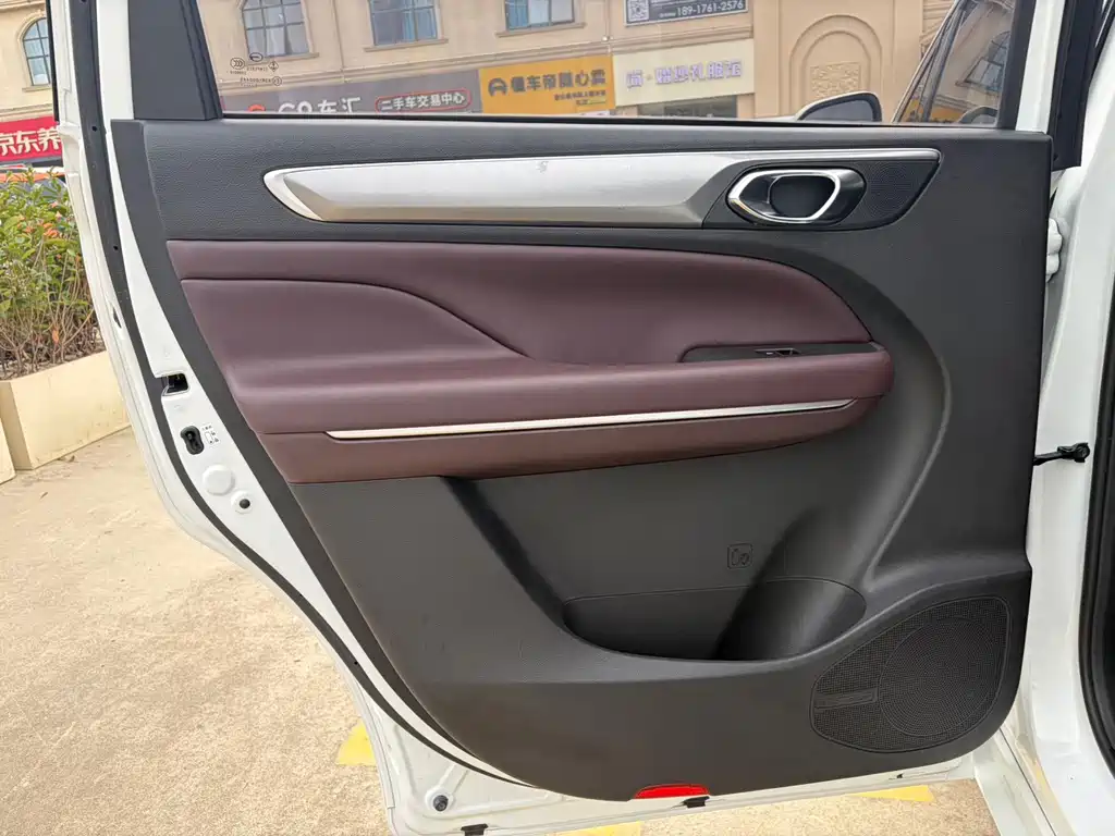 GAC Motor Trumpchi M6 — миниатюра 17