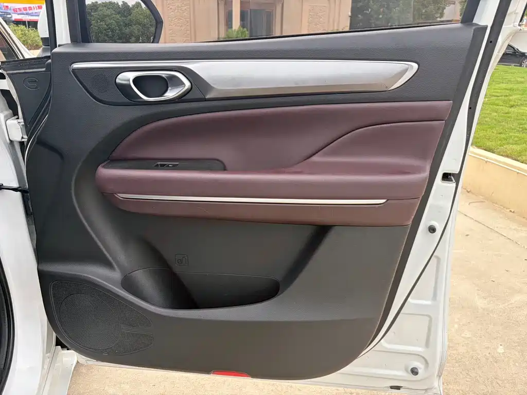 GAC Motor Trumpchi M6 — миниатюра 19