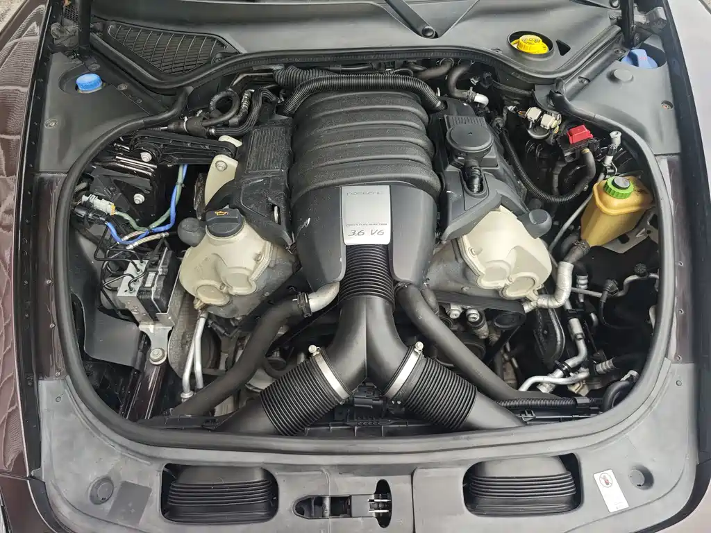 Porsche Panamera — миниатюра 14