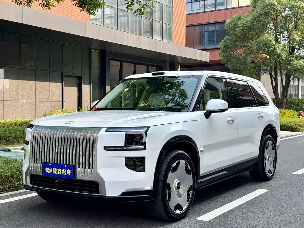Zeekr 9X 2025 Ultra 70kWh мест
