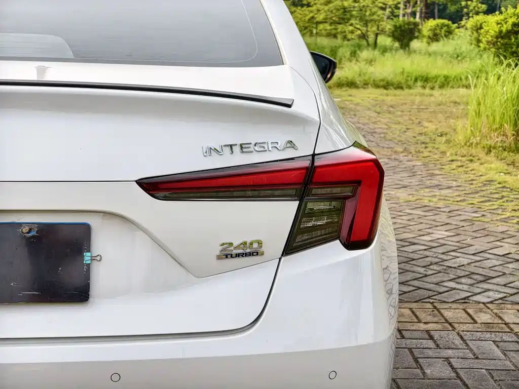Honda Integra — миниатюра 12