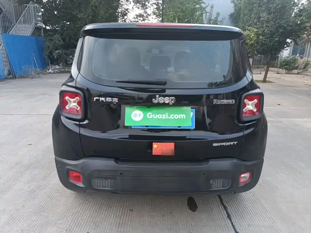 Jeep Renegade — миниатюра 6
