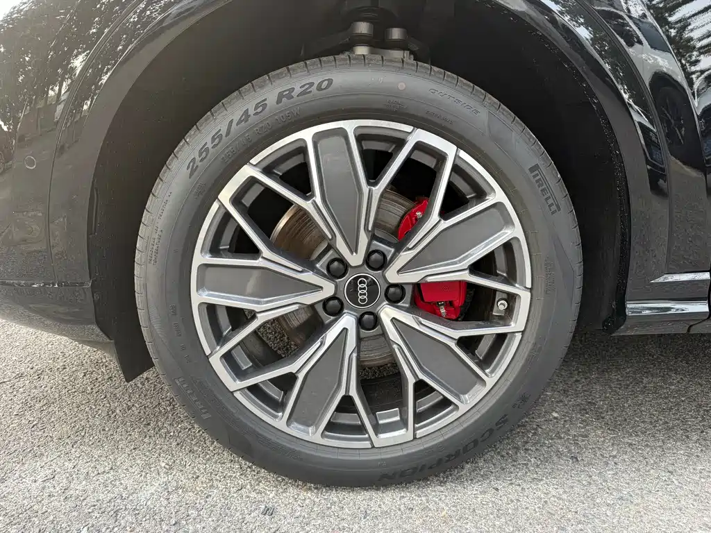 Audi Q5L — миниатюра 11