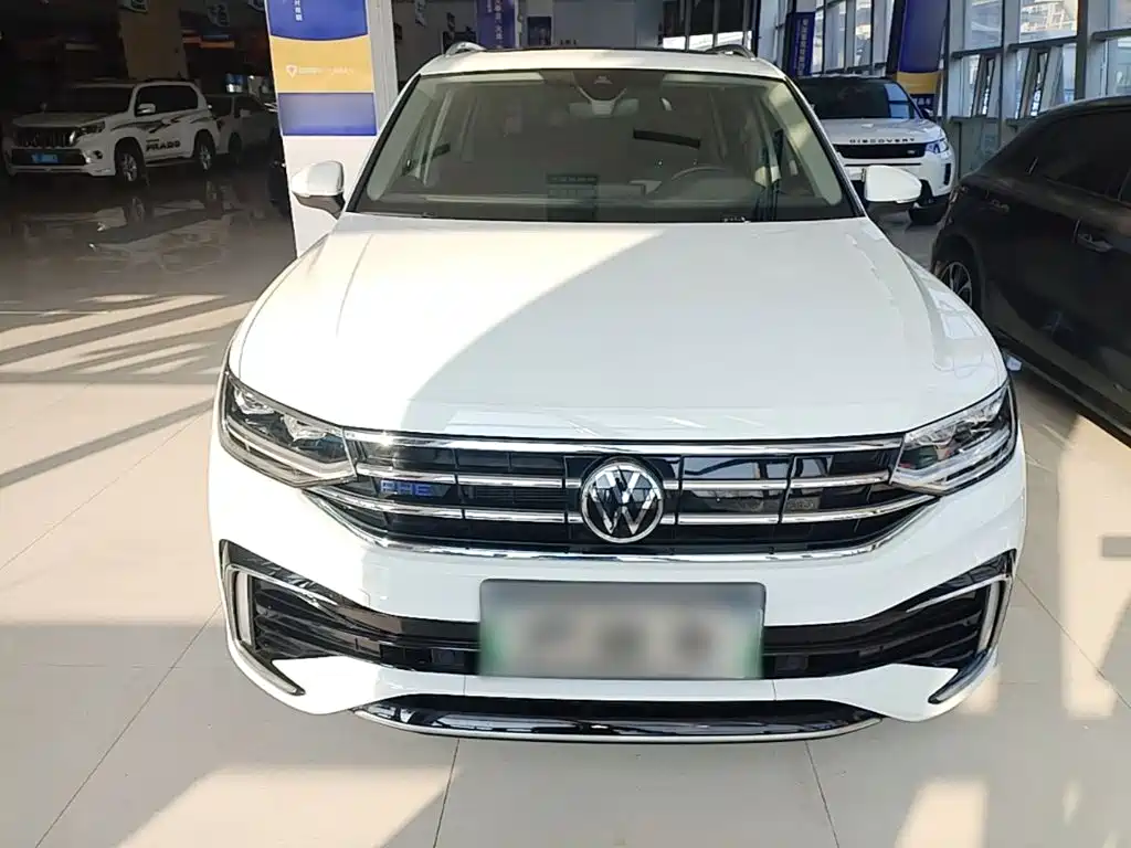Volkswagen Tiguan L PHEV — миниатюра 3
