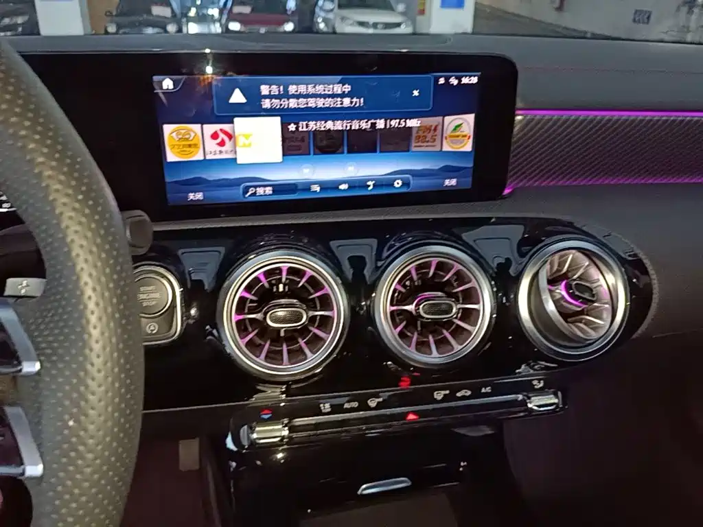 Mercedes-Benz A-Class — миниатюра 13