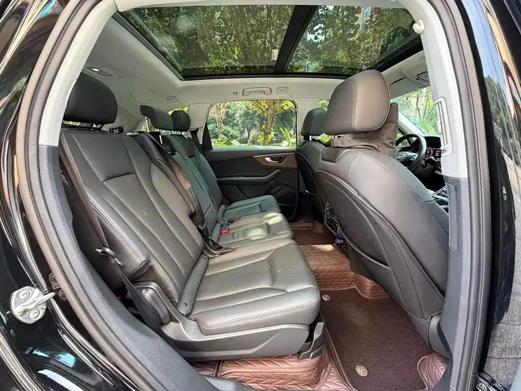 Audi Q7 — миниатюра 8