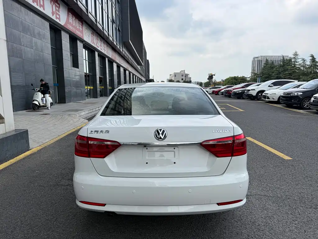 Volkswagen Lavida — миниатюра 14