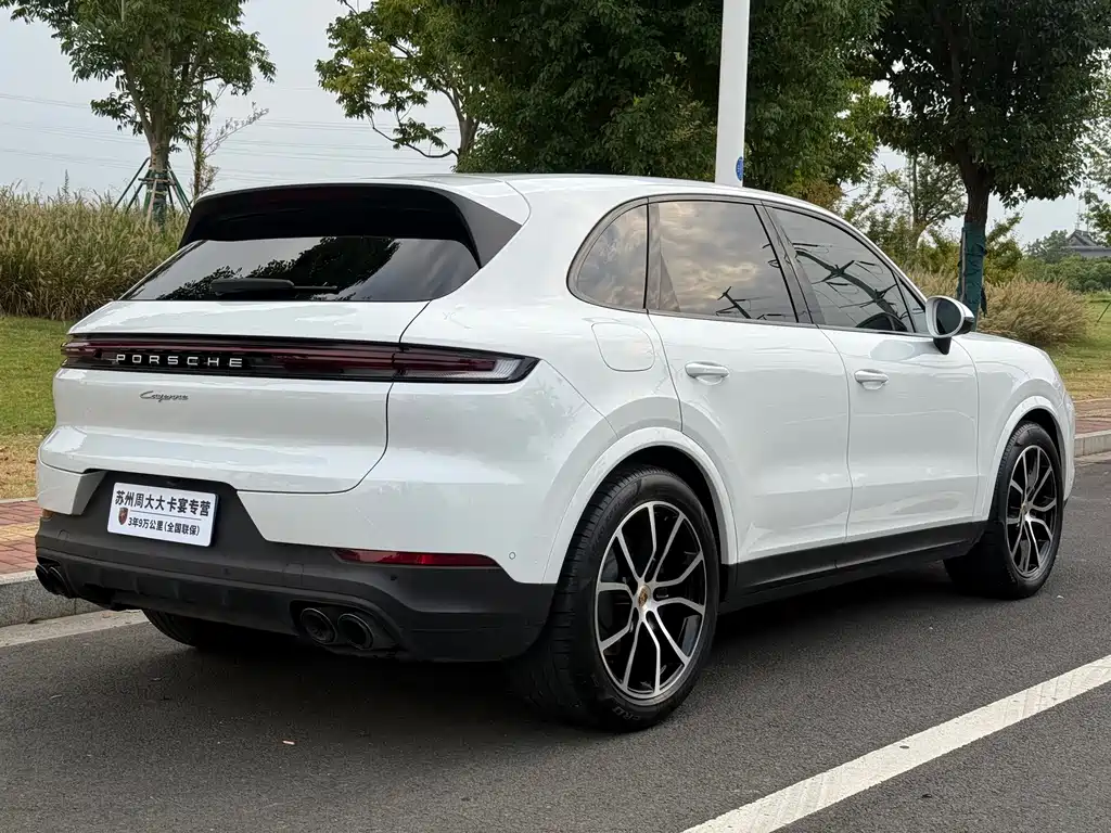 Porsche Cayenne — миниатюра 14