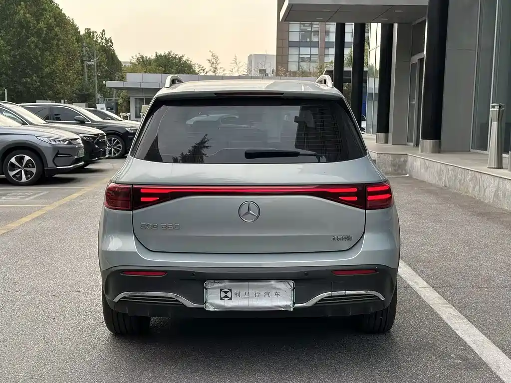 Mercedes-Benz EQB — миниатюра 5