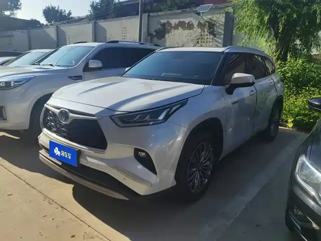 2022 Toyota Kluger