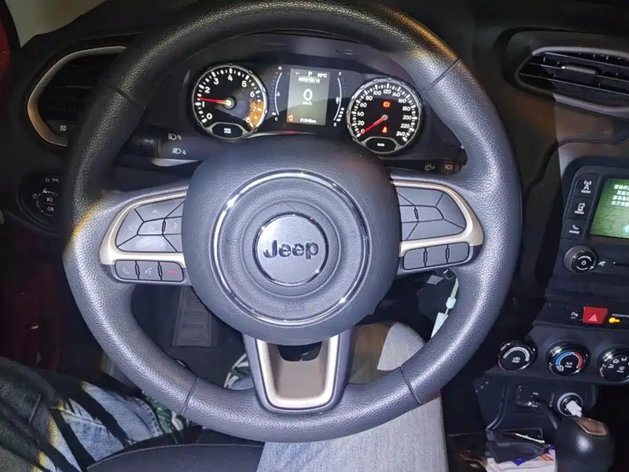Jeep Renegade — миниатюра 15