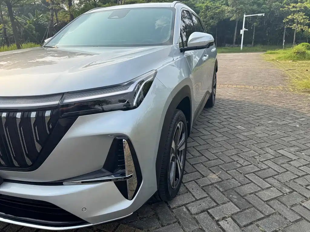 Geely Boyue L — миниатюра 8