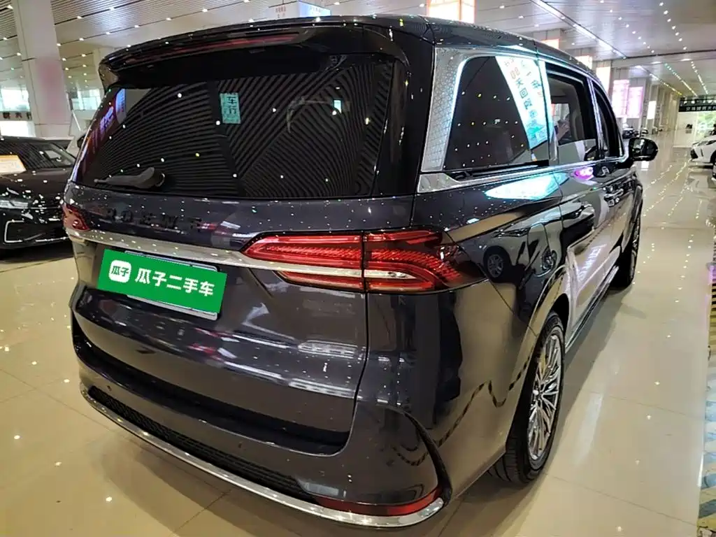 Roewe iMAX8 — миниатюра 7