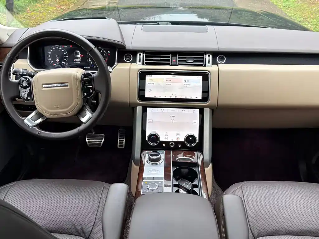 Land Rover Range Rover 2022 3.0 L6 360PS