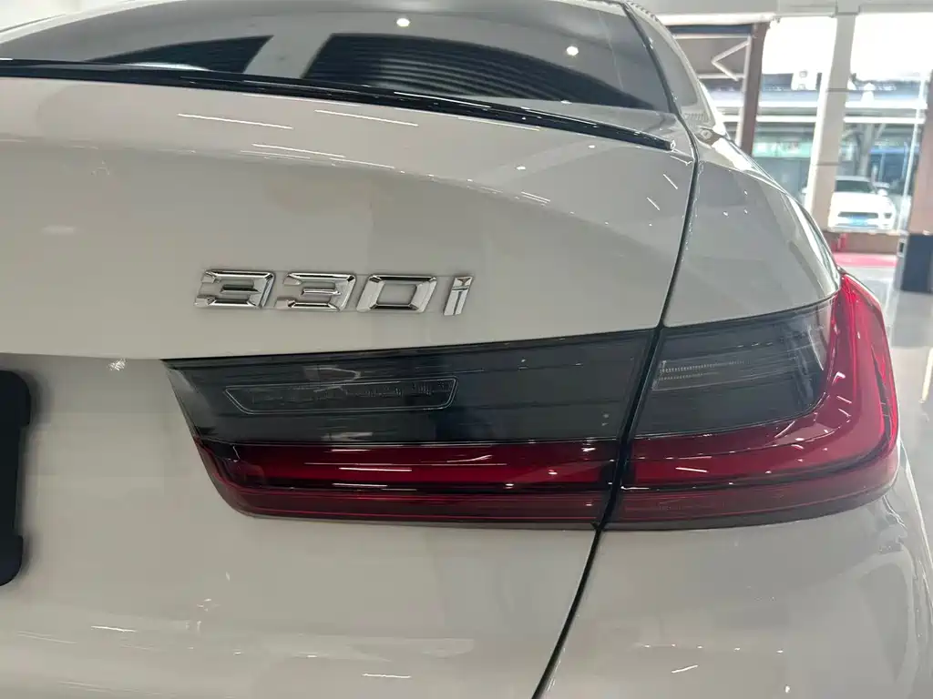 BMW 3 Series — миниатюра 16