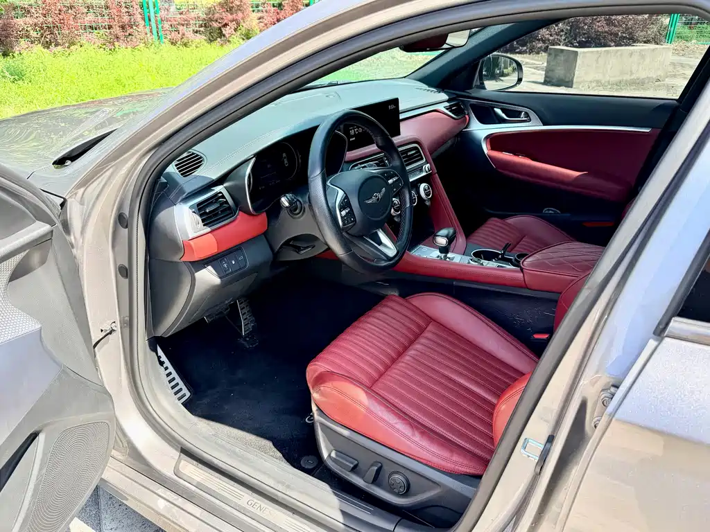 Genesis G70 — миниатюра 3