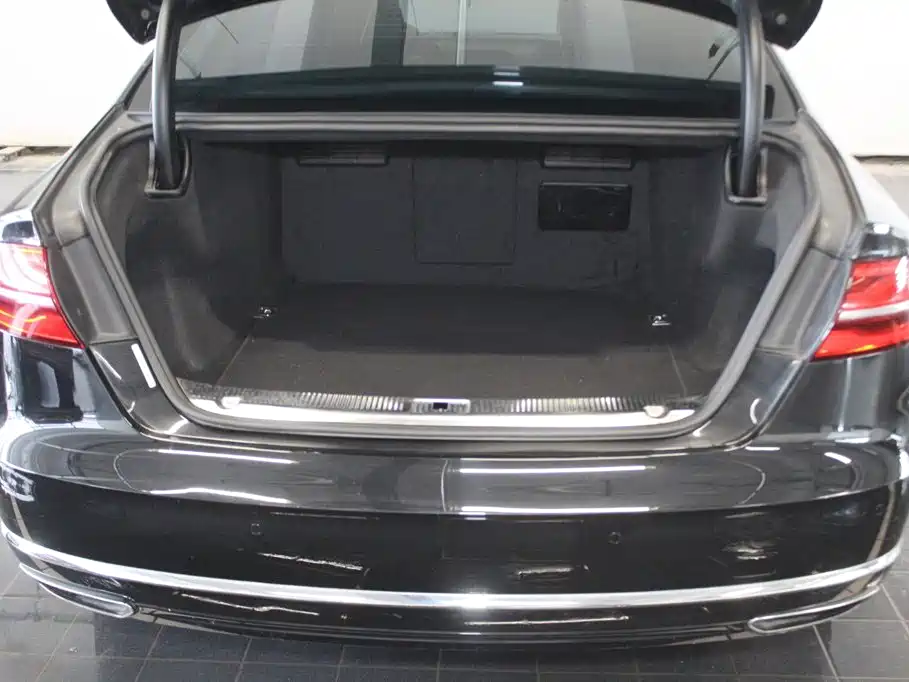 Audi A8 — миниатюра 7
